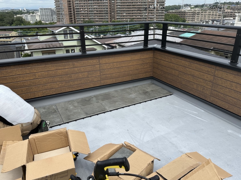 屋上ガーデンの施工写真1