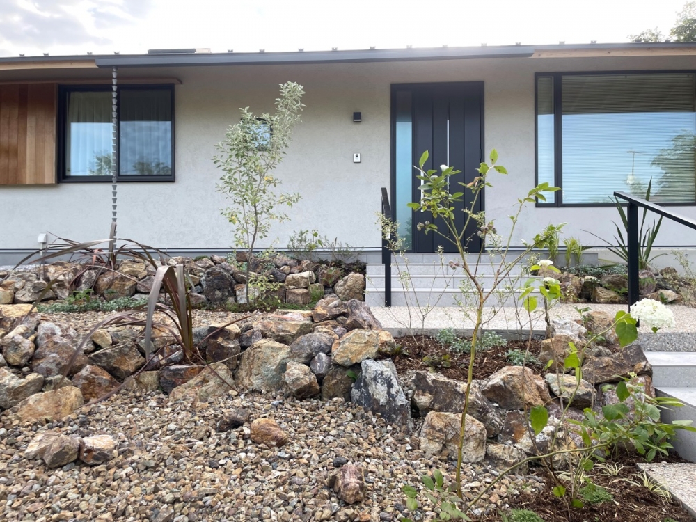 施工後の石積み法面