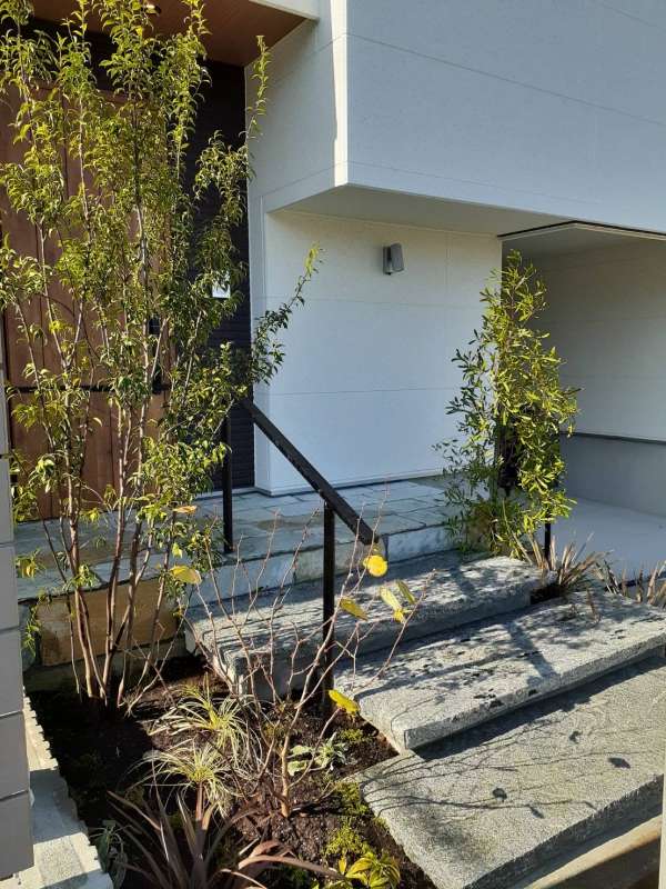 No.1216:大判の石板をずらしたデザイン