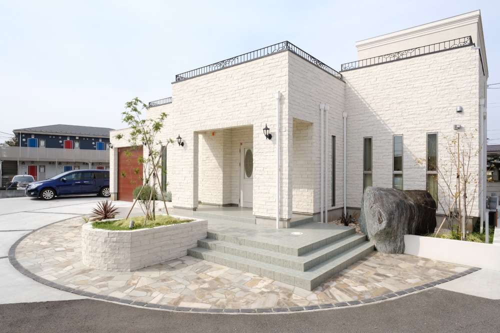 建物と外構円形アプローチ<br>デザイン全体