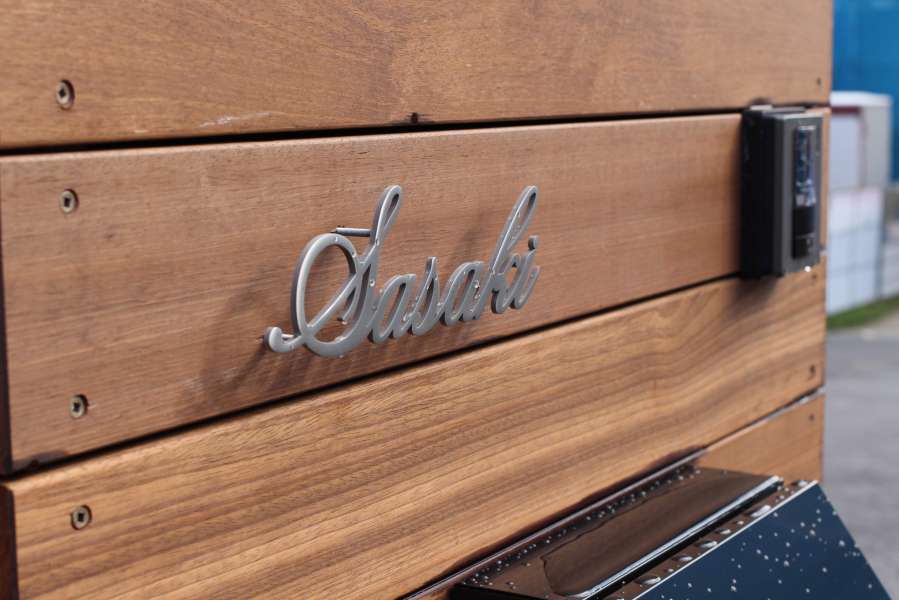 ヘアライン仕上げの表札