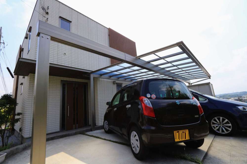 ワイドカーポート(フーゴF)と物置設置