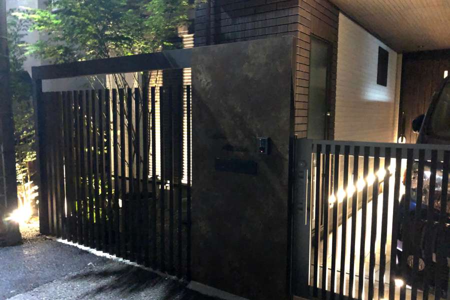 ライトアップされた夜景