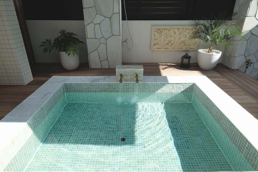 プールのあるガーデンテラス