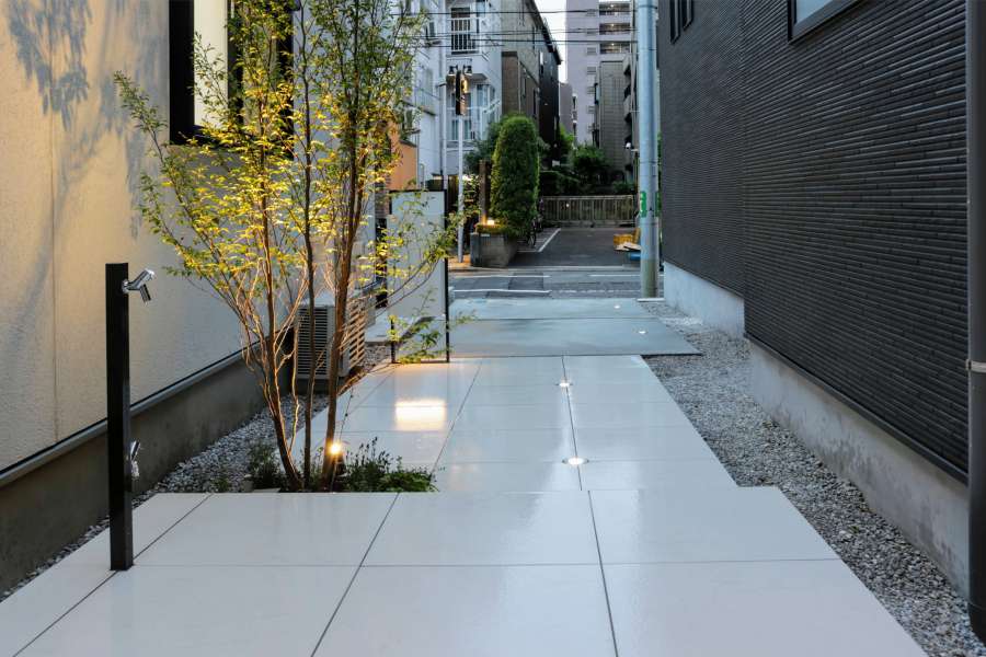 玄関からのビュー