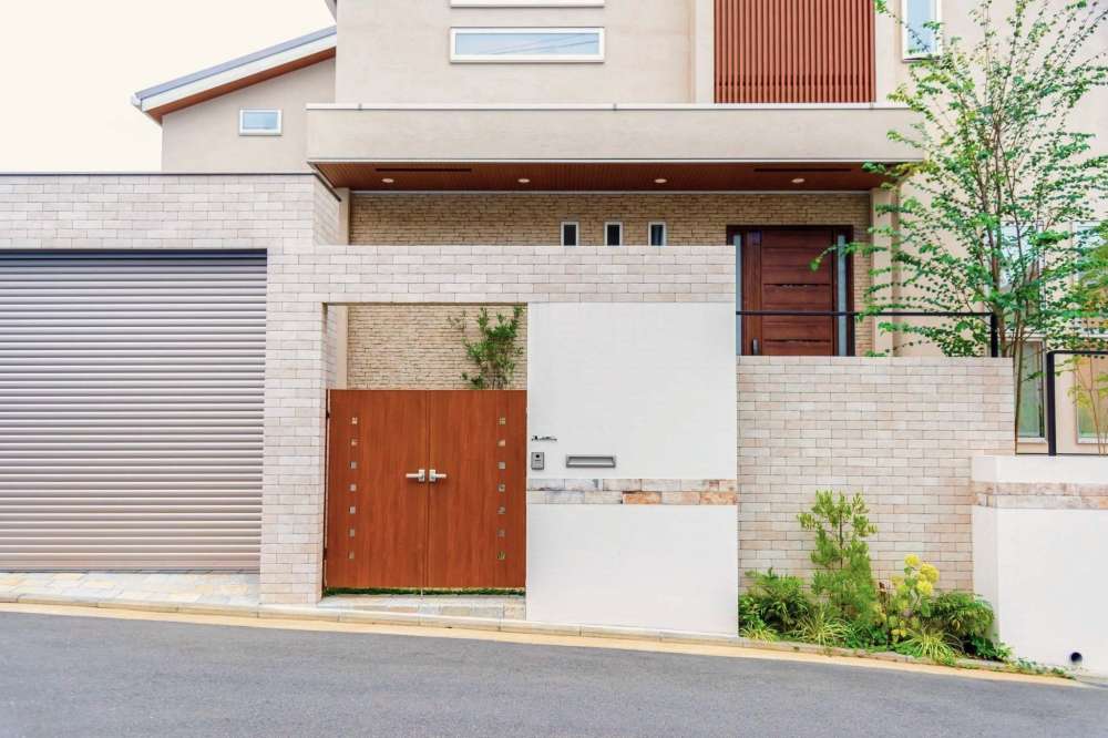 ゲート付きのエントランス