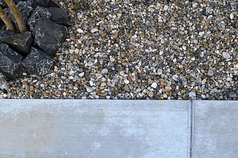 化粧砂利とゴロタ石