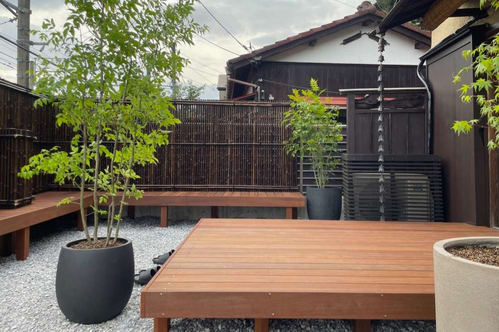 お店から続く広縁