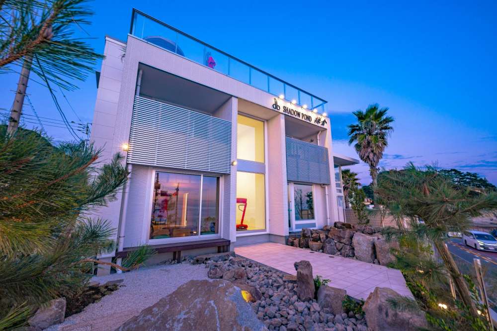 ラグジュアリーヴィラの和庭園