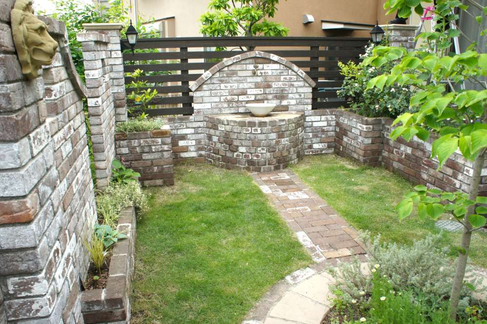 イギリスを想わせるパティオ