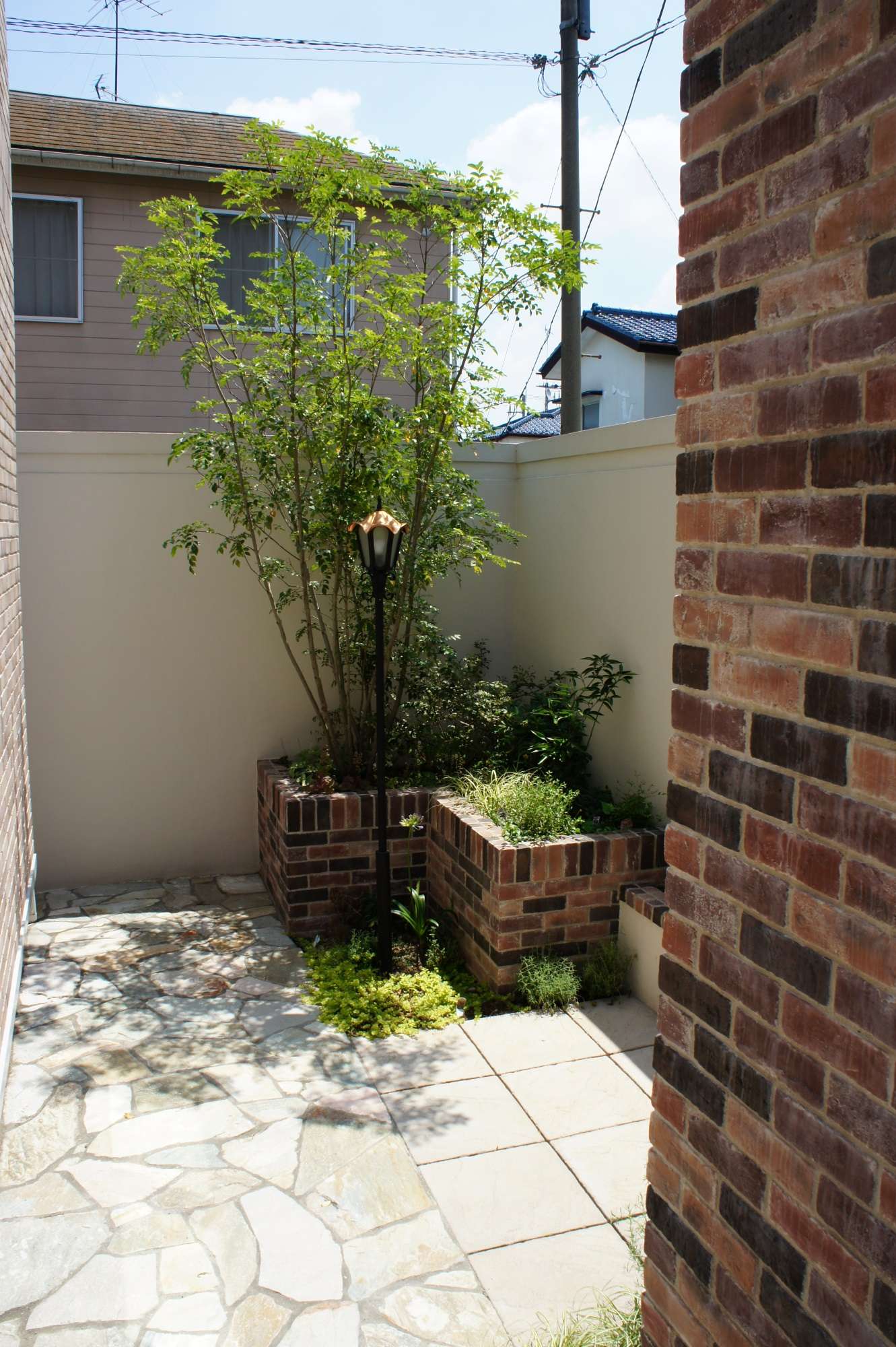 植栽スペースで自然な雰囲気