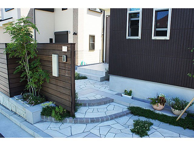 タイル、レンガ、自然石、階段、花壇