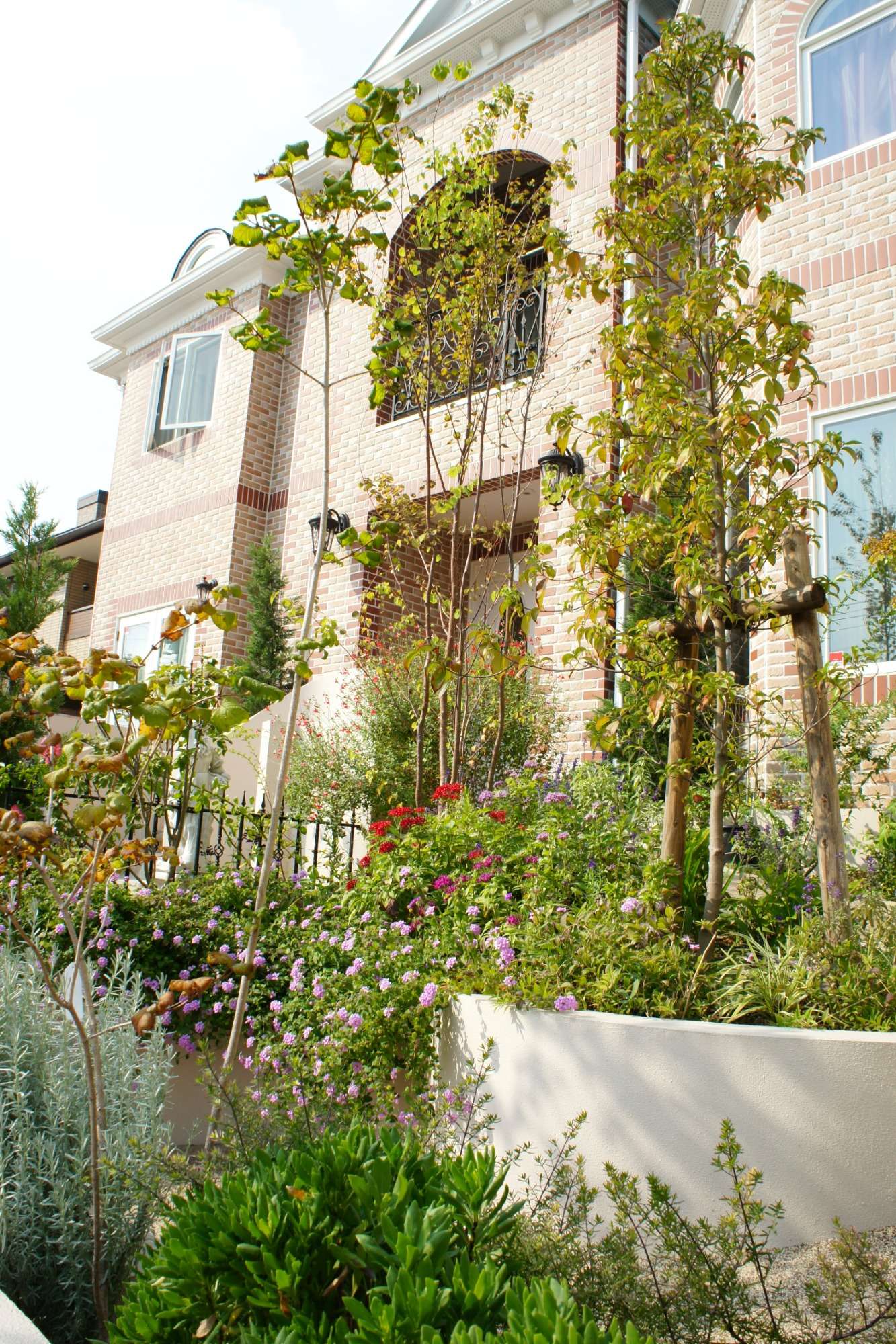 イングリッシュガーデンが広がるのクローズド外構