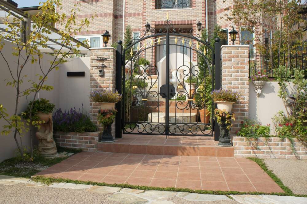 イングリッシュガーデンが広がるのクローズド外構