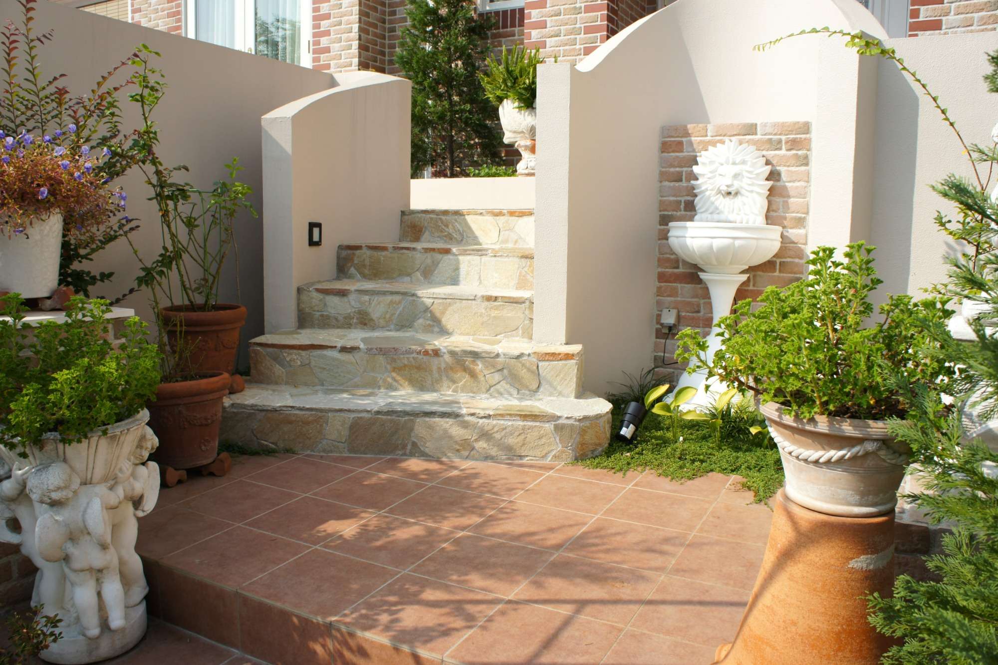 イングリッシュガーデンが広がるのクローズド外構